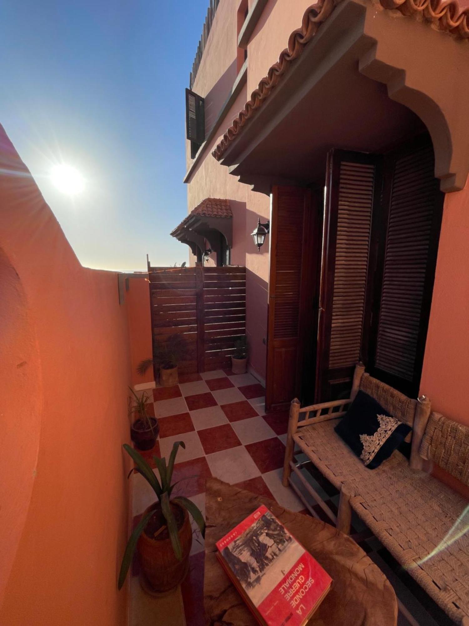 Berber Waves Surf House Hostel Tamraght Bagian luar foto