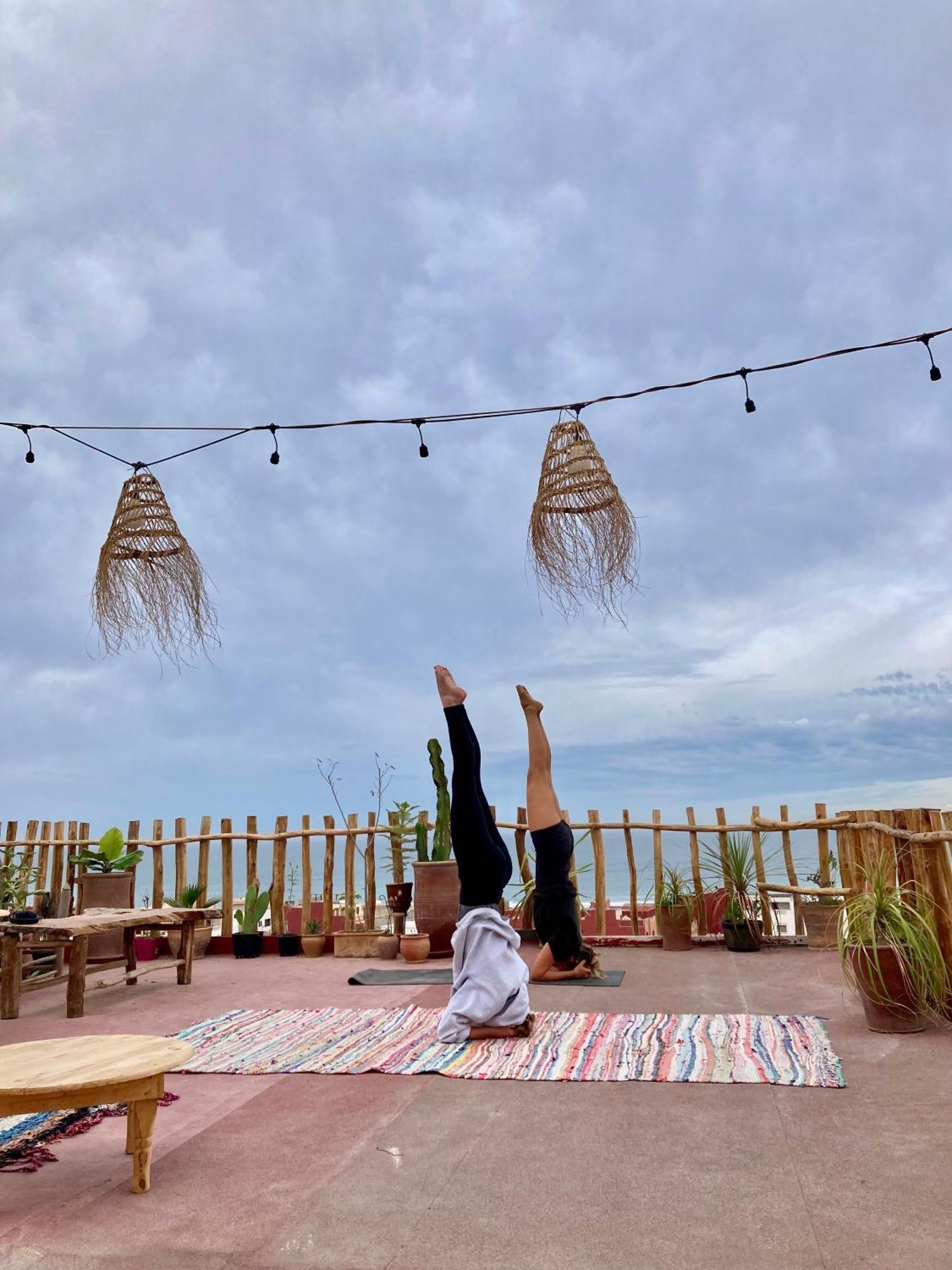 Berber Waves Surf House Hostel Tamraght Bagian luar foto