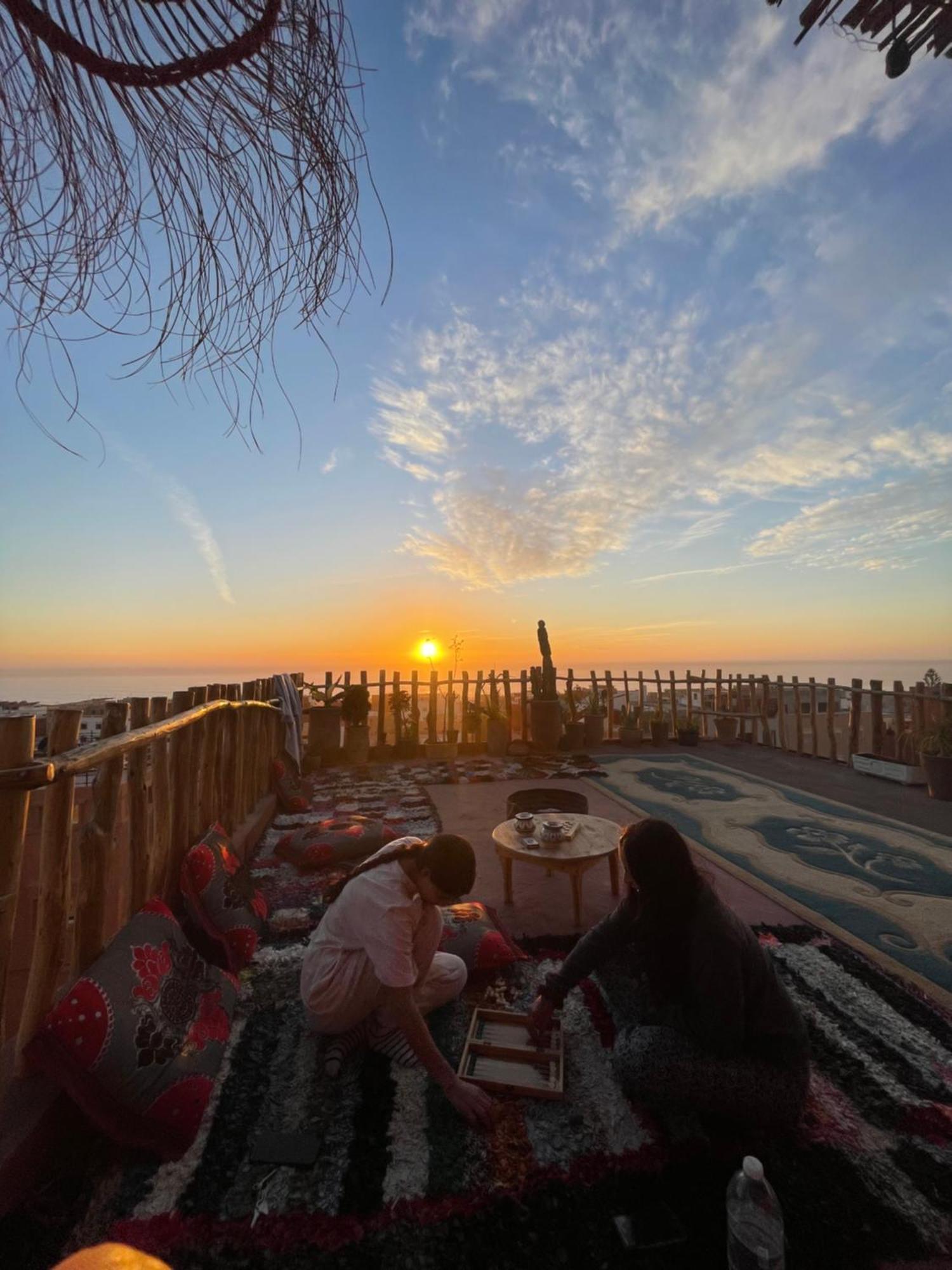 Berber Waves Surf House Hostel Tamraght Bagian luar foto